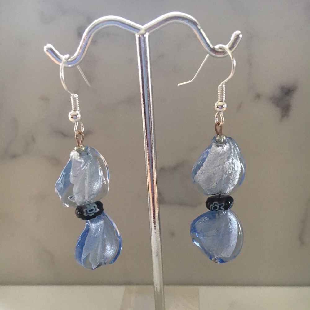 Blue earrings - Picture 3 of 3